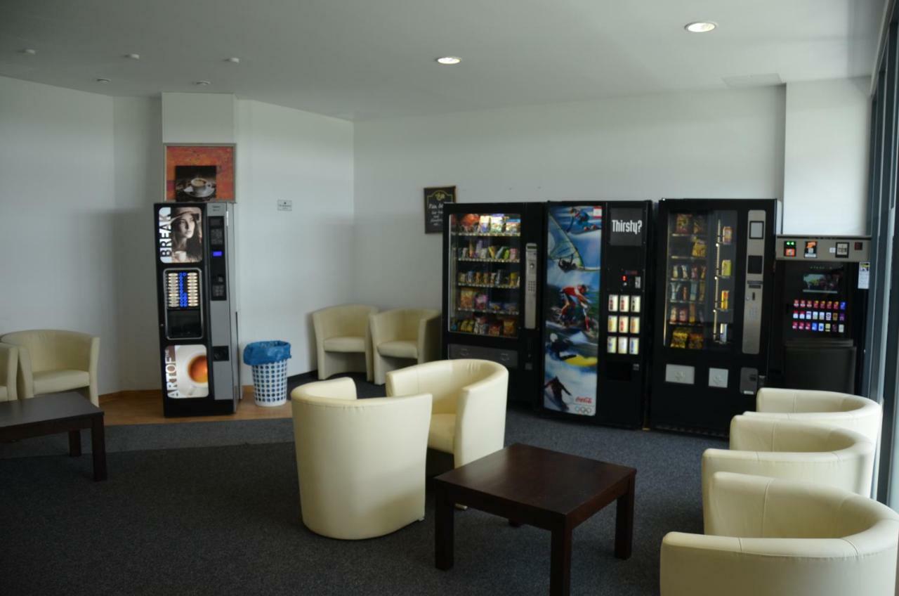 Low Budget Hostel Мюнхен Экстерьер фото
